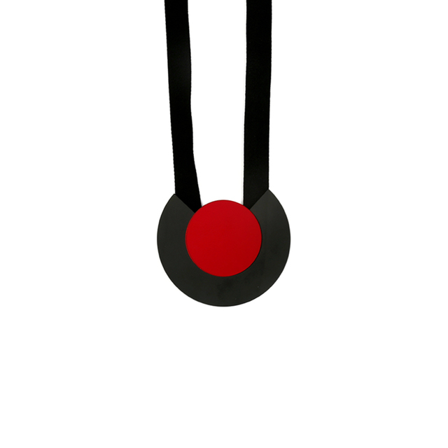 Women's Handmade Necklace Horseshoe-Circle–Plexi Glass IOANNA M NV01M4KB1 Bordeaux-Black