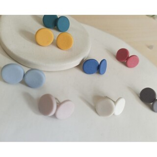 Women's HandmadeStud Earrings 