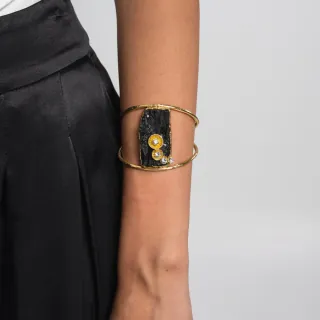 Γυναικείο Χειροποίητο Cuff Βραχιόλι Nest | GB1870 Kalliope Ορείχαλκος Με Μαύρη Ρητίνη Και Λευκά Κρύσταλλα