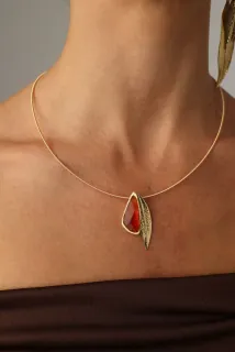 Women's Handmade Short Necklace Lia GK1946 | Kalliope Brass And Brown Cast Resin