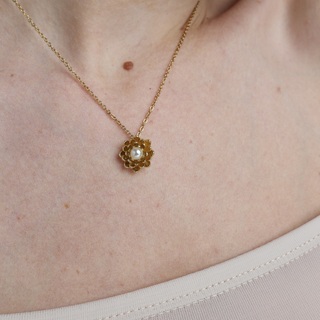 Women's Handmade Earrings With Petals | GS1623a-101-364 Kalliope Brass Pearl